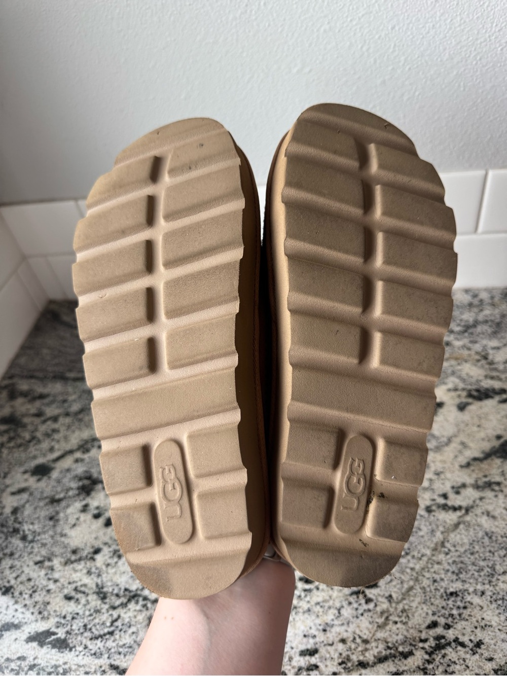 UGG Women's Sungaze Slide Platform Sandals in Chestnut. Size 8. VGUC - Picture 4 of 6